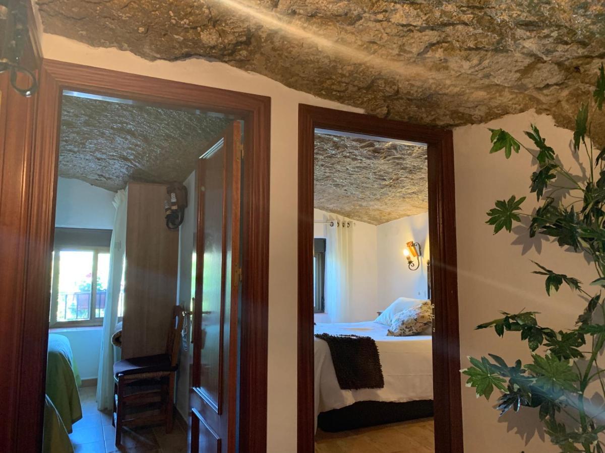 Casa Cueva "Las Calcetas" Guest House Setenil De Las Bodegas ภายนอก รูปภาพ