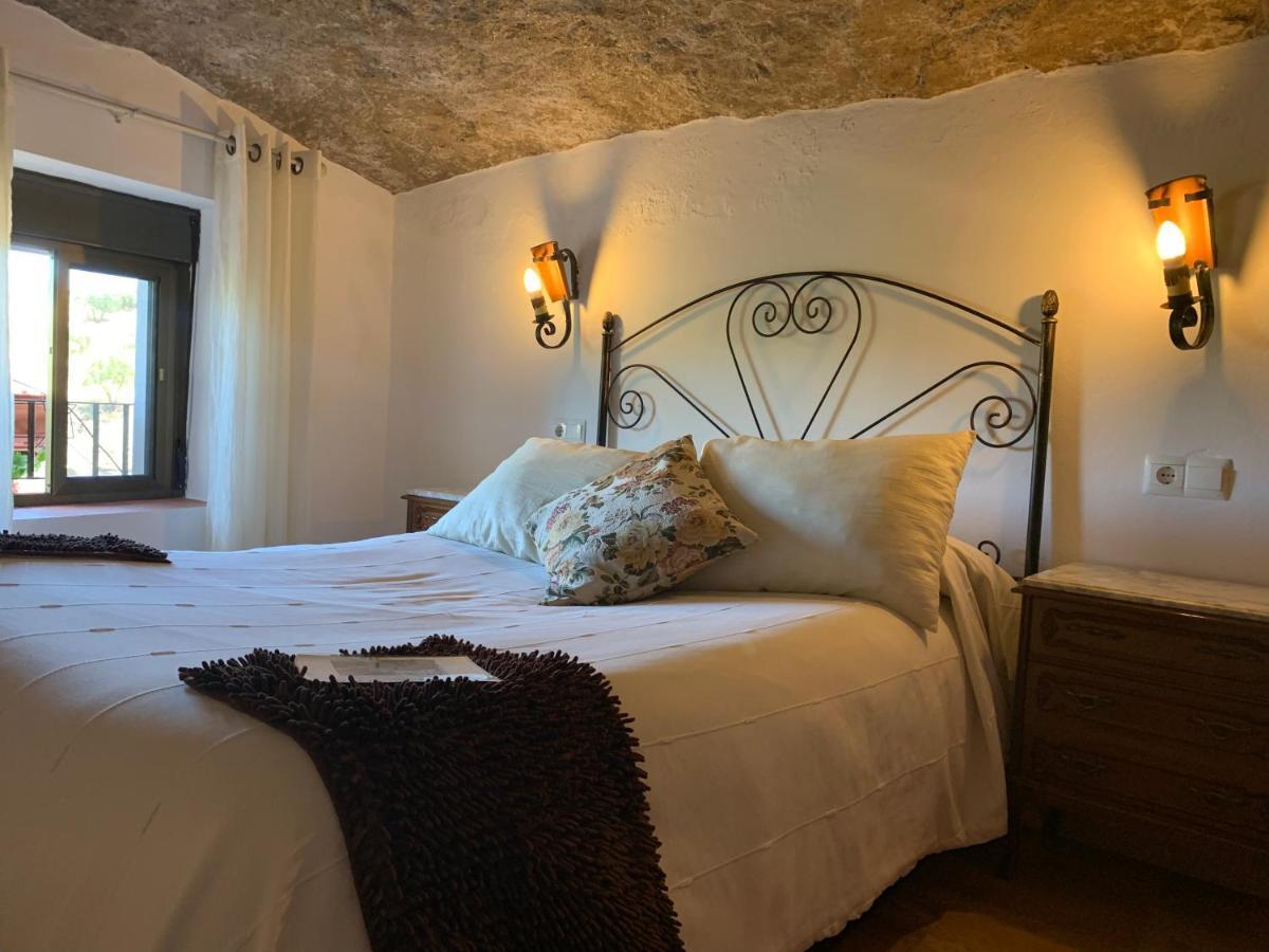 Casa Cueva "Las Calcetas" Guest House Setenil De Las Bodegas ภายนอก รูปภาพ