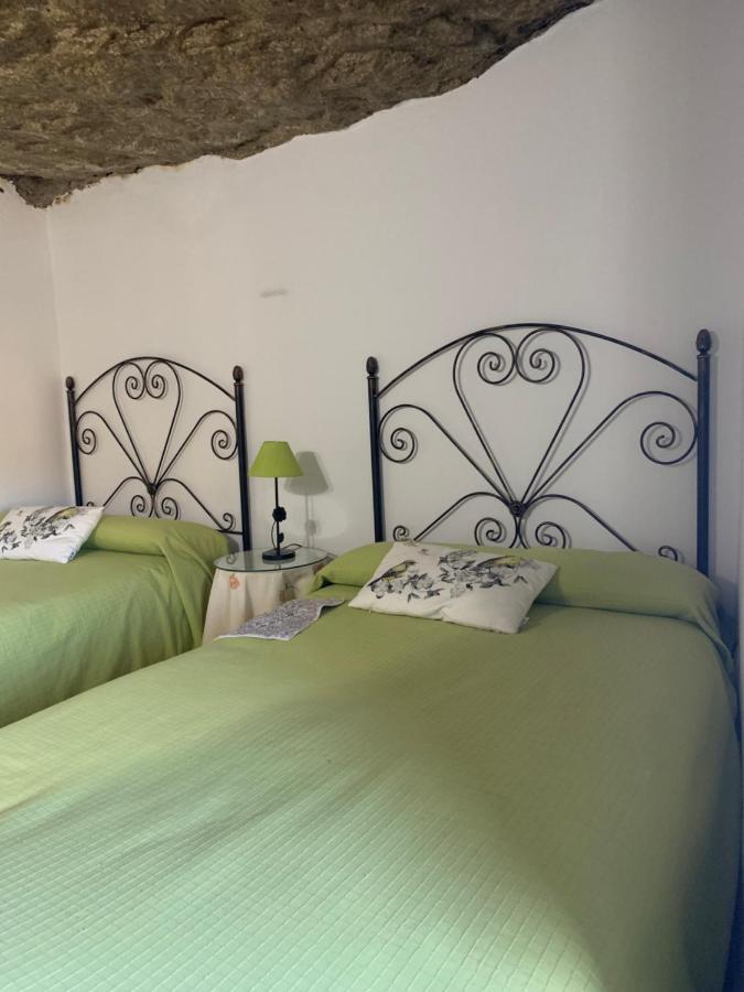 Casa Cueva "Las Calcetas" Guest House Setenil De Las Bodegas ภายนอก รูปภาพ